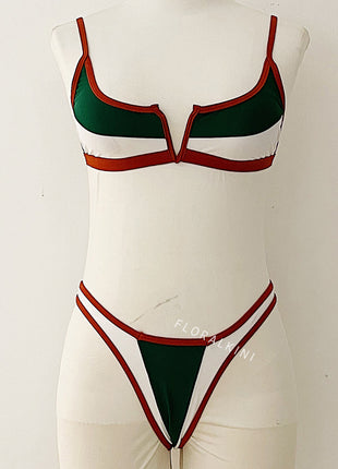 Conjunto de bikini de corte alto con aro en V y bloques de color