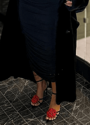 Rose Embellished Pointed Toe High Stiletto Heels - Black Red