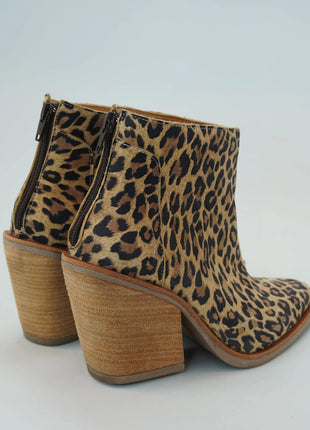 Leopard Print Pointed Toe Western Ankle Boots