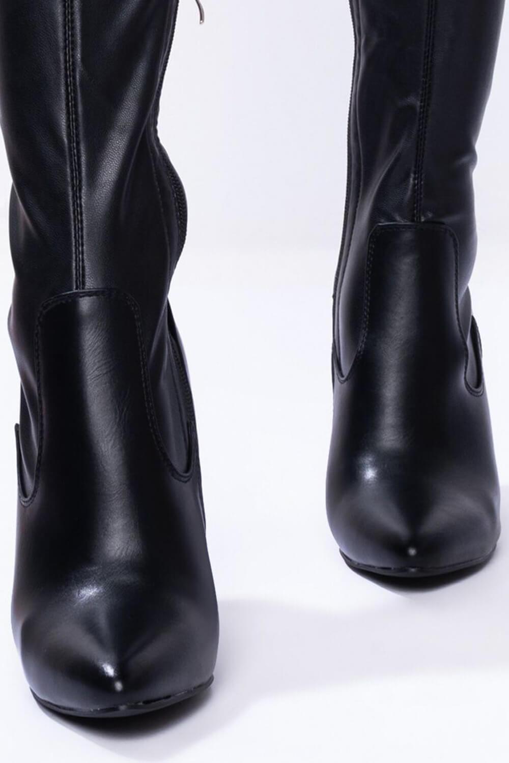 Chelsea Boots, Beatle Boots, Ankle Boots and Booties. – vintage90s.com