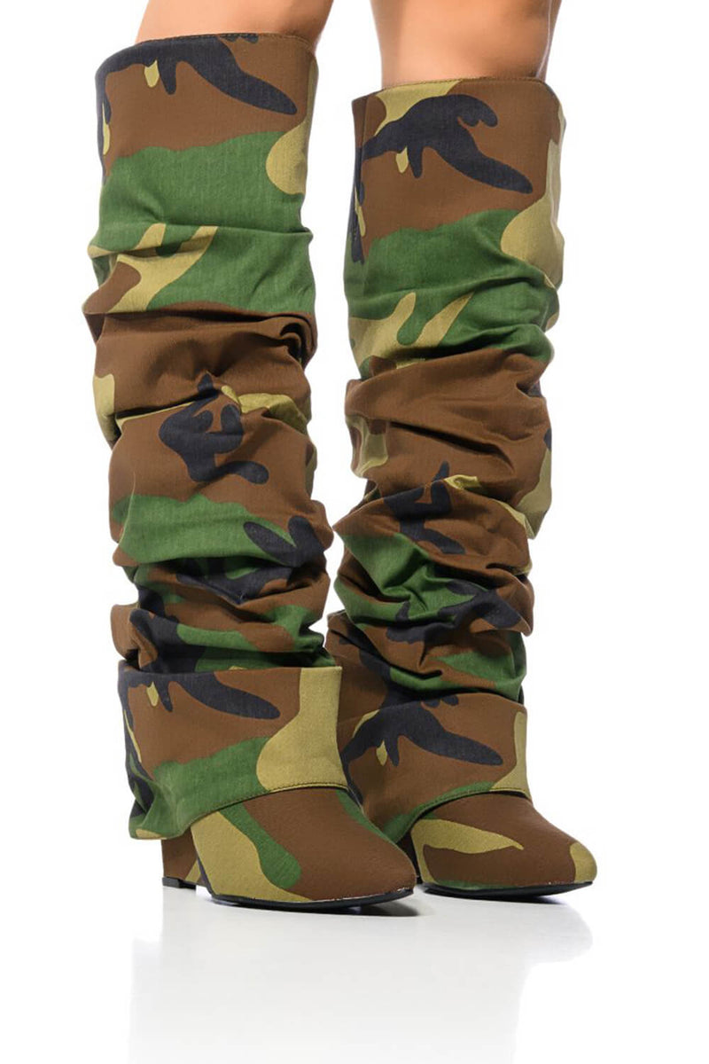 Scrunched Foldover Mid Calf Wedge Heel Boots - Camouflage
