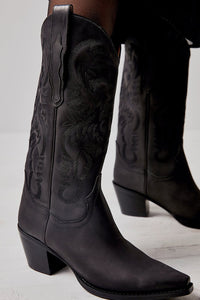 Black Embroidered Detail Pointed Toe Western Inspired Mid Calf Block Heel Boots